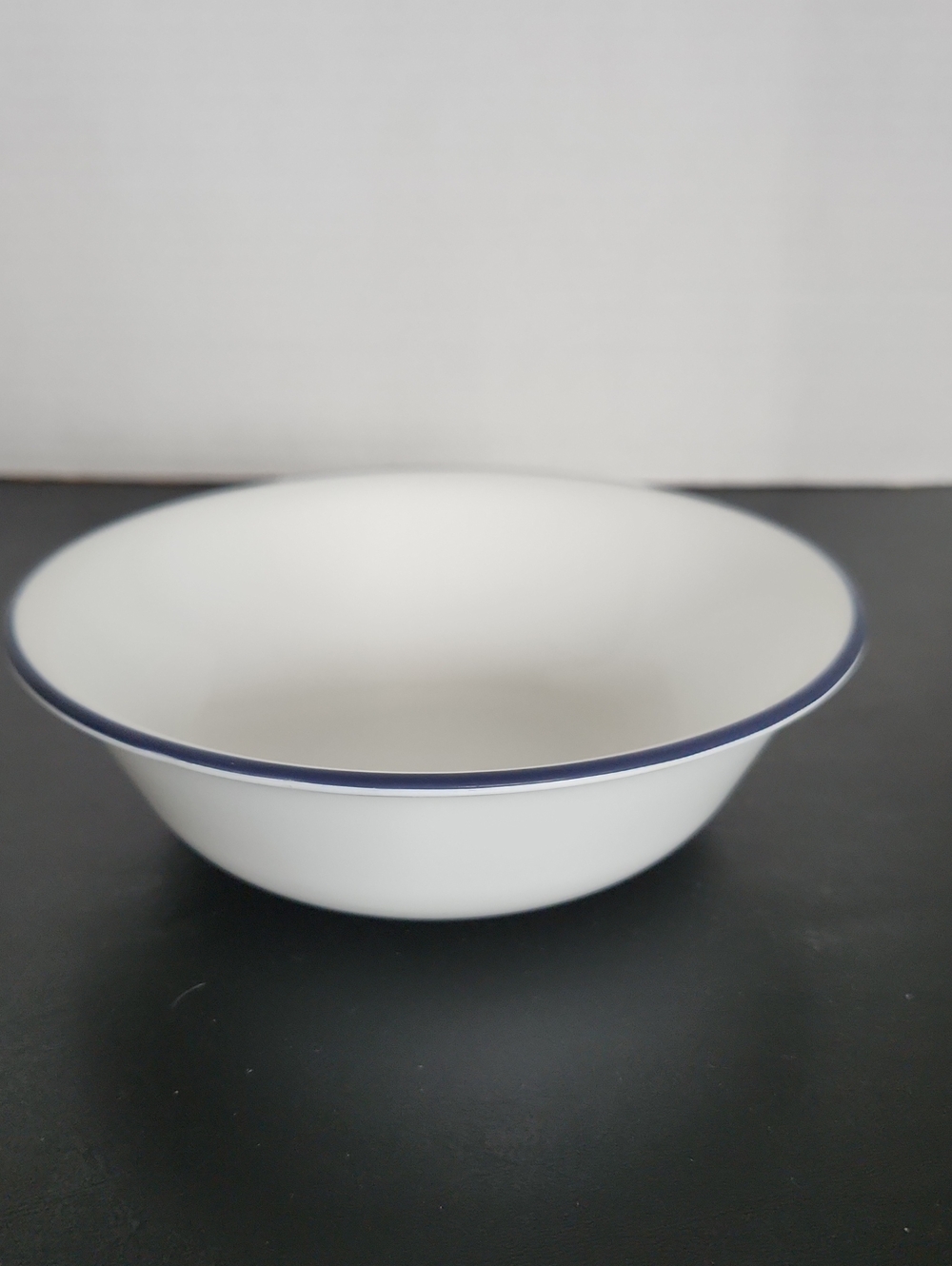 Corelle Lia Collection Soup/Cereal Bowl with Navy Rim Set Of 7